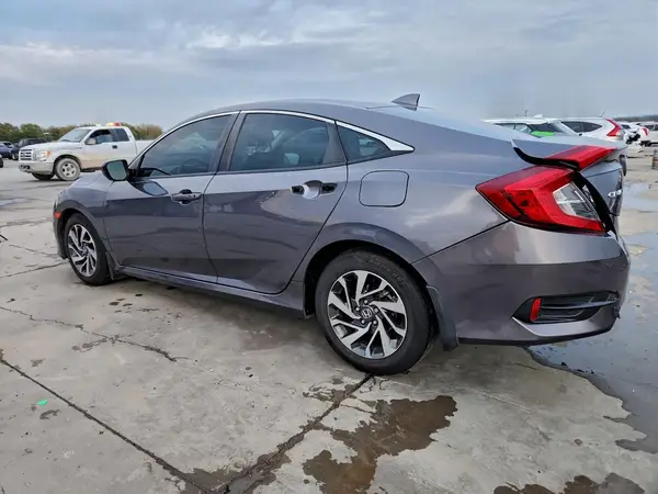 2HGFC2F79JH565864 2018 HONDA CIVIC - Image 2