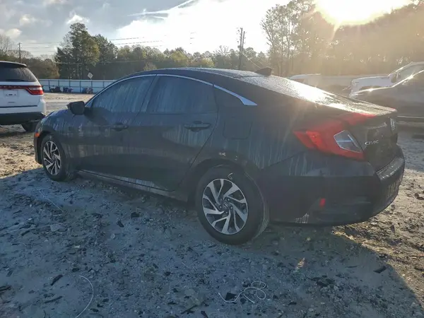 2HGFC2F79JH575164 2018 HONDA CIVIC - Image 2