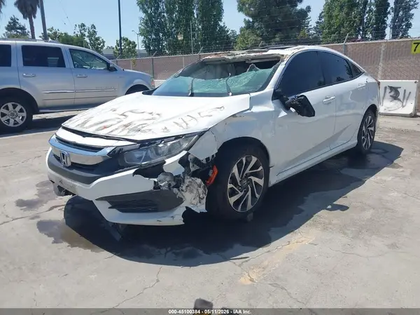2HGFC2F79JH575844 2018 HONDA CIVIC - Image 2
