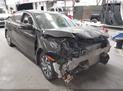 2HGFC2F79JH578694 2018 HONDA CIVIC