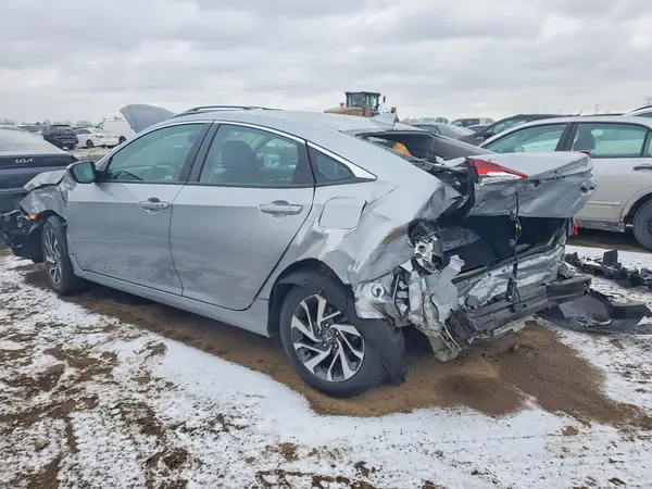 2HGFC2F79JH585970 2018 HONDA CIVIC - Image 2