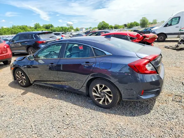 2HGFC2F79JH590439 2018 HONDA CIVIC - Image 2