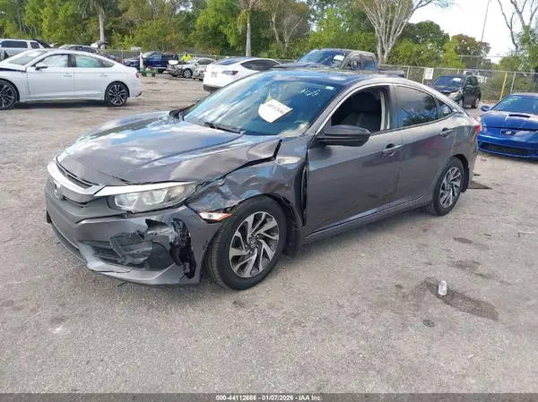 2HGFC2F79JH593065 2018 HONDA CIVIC - Image 2