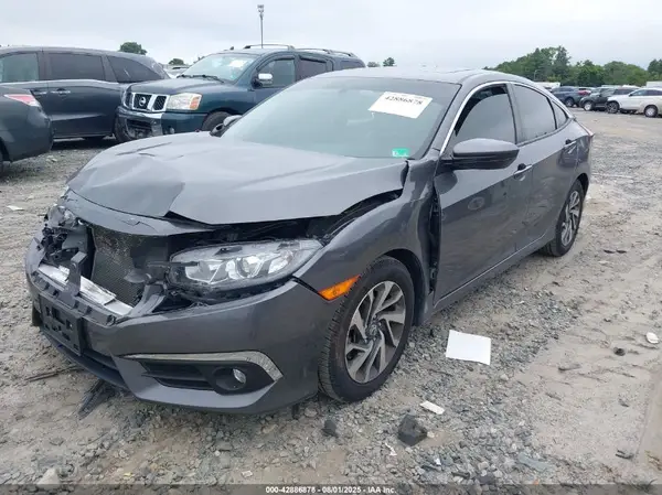 2HGFC2F79JH595706 2018 HONDA CIVIC - Image 2