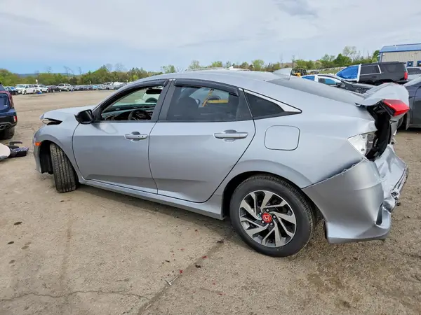 2HGFC2F79JH596712 2018 HONDA CIVIC - Image 2