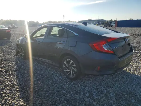 2HGFC2F79JH597052 2018 HONDA CIVIC - Image 2