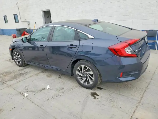 2HGFC2F79JH600399 2018 HONDA CIVIC - Image 2
