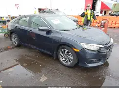 2HGFC2F79JH610589 2018 HONDA CIVIC