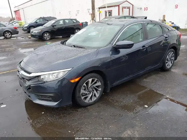 2HGFC2F79JH610589 2018 HONDA CIVIC - Image 2