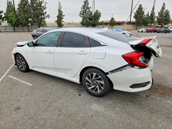 2HGFC2F7XHH525612 2017 HONDA CIVIC - Image 2