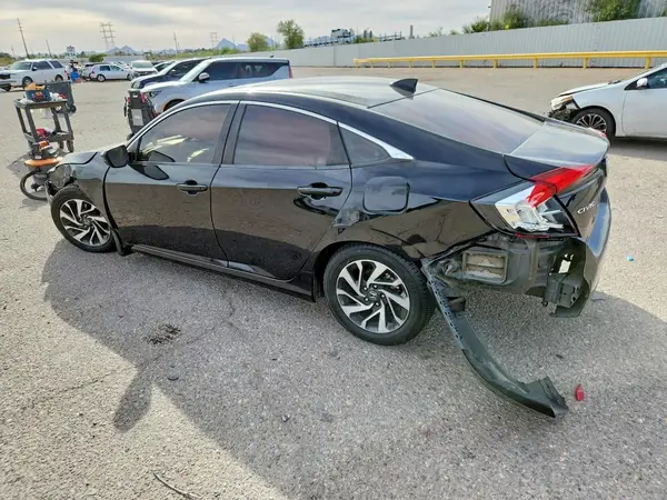 2HGFC2F7XHH527568 2017 HONDA CIVIC - Image 2