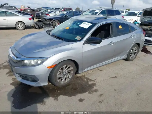 2HGFC2F7XHH545990 2017 HONDA CIVIC - Image 2