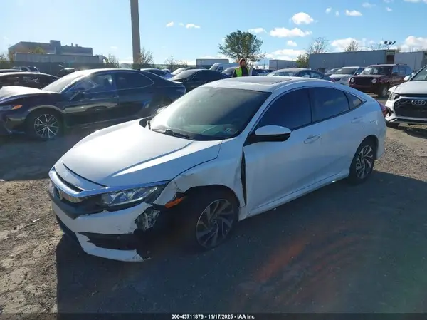 2HGFC2F7XHH553829 2017 HONDA CIVIC - Image 2