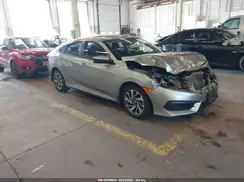 2HGFC2F7XHH561266 2017 HONDA CIVIC