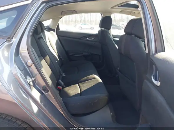2HGFC2F7XHH564250 2017 HONDA CIVIC - Image 8