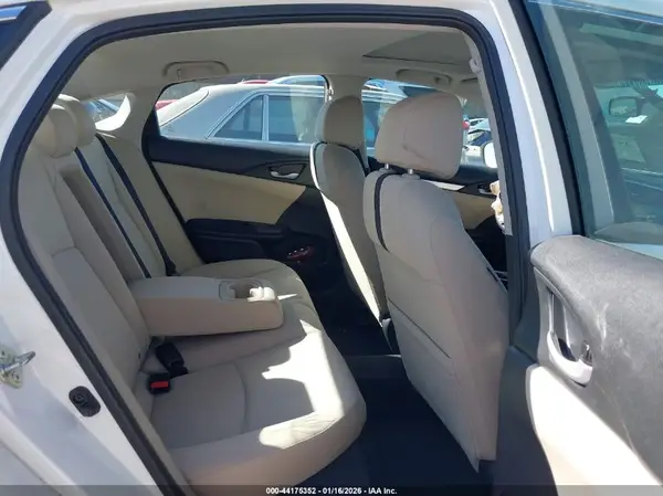2HGFC2F7XJH501218 2018 HONDA CIVIC - Image 8