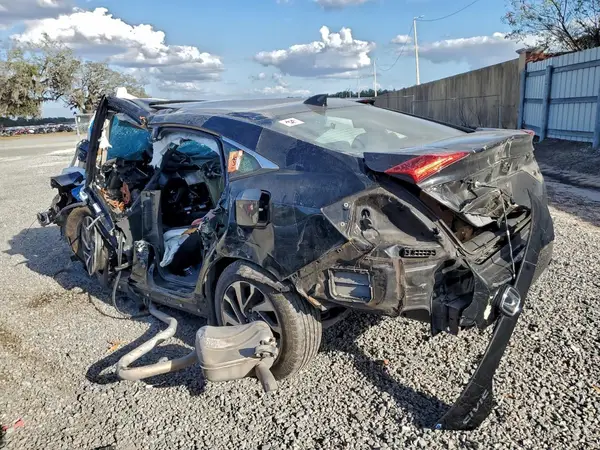 2HGFC2F7XJH503695 2018 HONDA CIVIC - Image 2