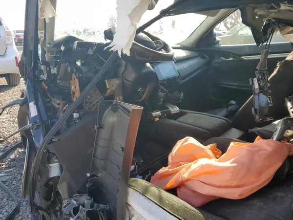 2HGFC2F7XJH503695 2018 HONDA CIVIC - Image 8