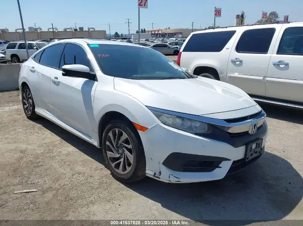 2HGFC2F7XJH507567 2018 HONDA CIVIC - Image 1