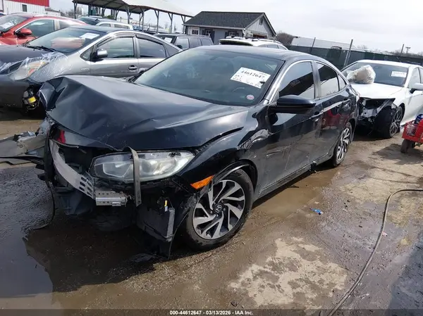 2HGFC2F7XJH511800 2018 HONDA CIVIC - Image 2