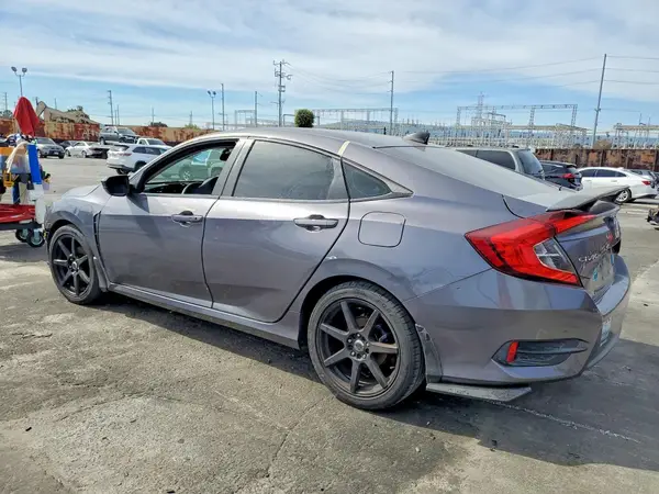 2HGFC2F7XJH513059 2018 HONDA CIVIC - Image 2