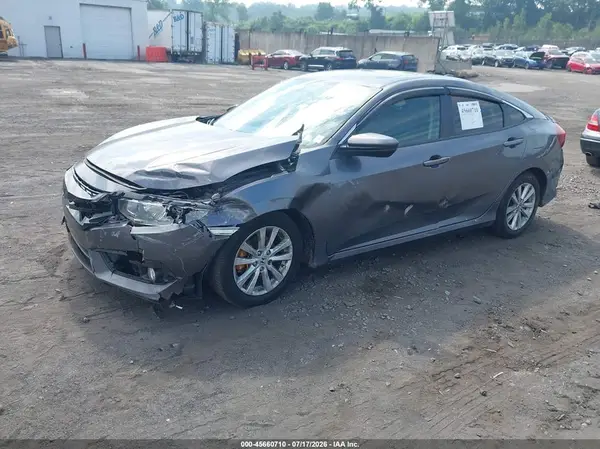 2HGFC2F7XJH521128 2018 HONDA CIVIC - Image 2