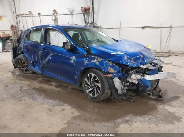 2HGFC2F7XJH523557 2018 HONDA CIVIC - Image 1