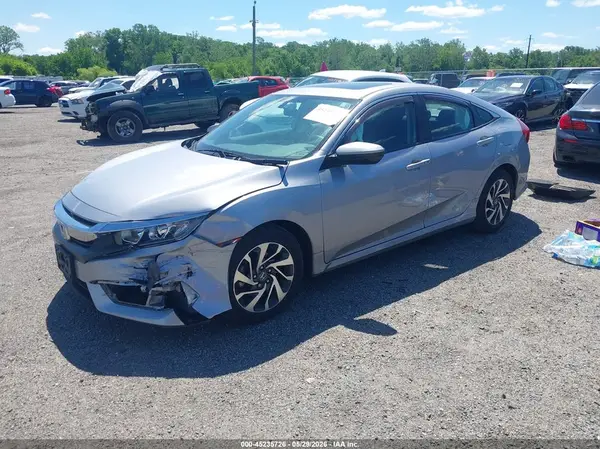 2HGFC2F7XJH526622 2018 HONDA CIVIC - Image 2