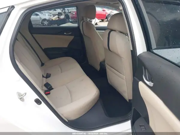 2HGFC2F7XJH530363 2018 HONDA CIVIC - Image 8