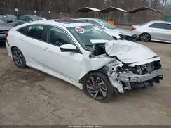 2HGFC2F7XJH530637 2018 HONDA CIVIC