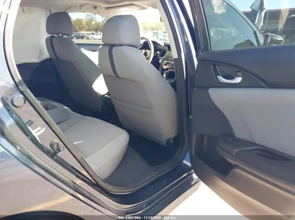 2HGFC2F7XJH535823 2018 HONDA CIVIC - Image 8