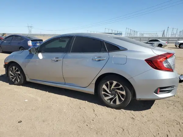 2HGFC2F7XJH542061 2018 HONDA CIVIC - Image 2