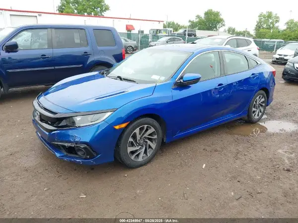 2HGFC2F7XJH547194 2018 HONDA CIVIC - Image 2