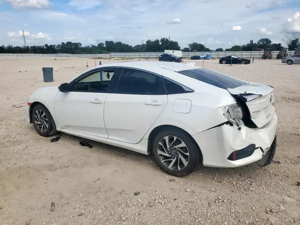 2HGFC2F7XJH547339 2018 HONDA CIVIC - Image 2