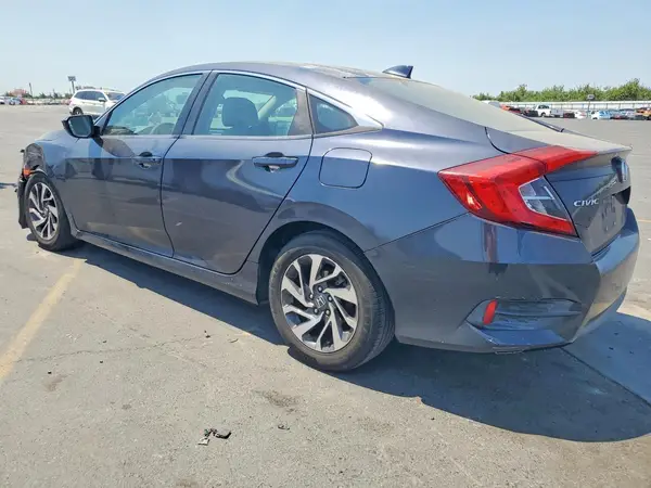 2HGFC2F7XJH548698 2018 HONDA CIVIC - Image 2