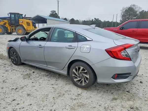2HGFC2F7XJH549558 2018 HONDA CIVIC - Image 2