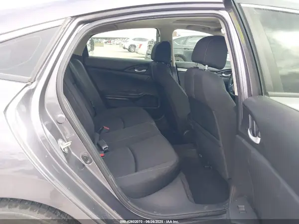 2HGFC2F7XJH551522 2018 HONDA CIVIC - Image 8
