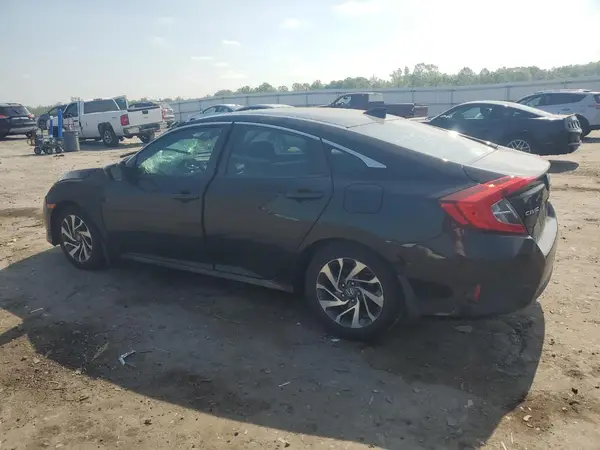 2HGFC2F7XJH561421 2018 HONDA CIVIC - Image 2