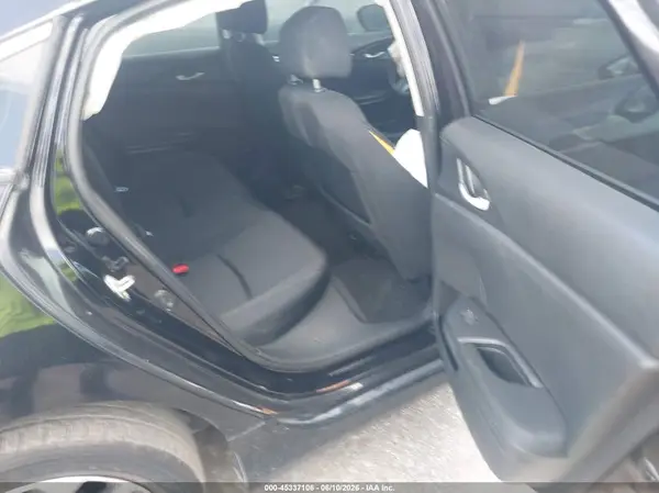 2HGFC2F7XJH562682 2018 HONDA CIVIC - Image 8