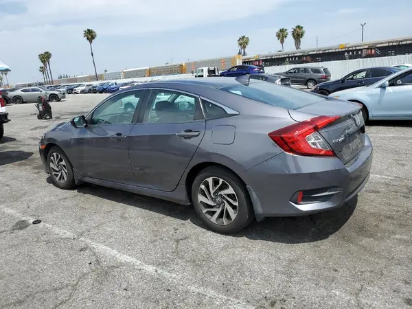 2HGFC2F7XJH564707 2018 HONDA CIVIC - Image 2