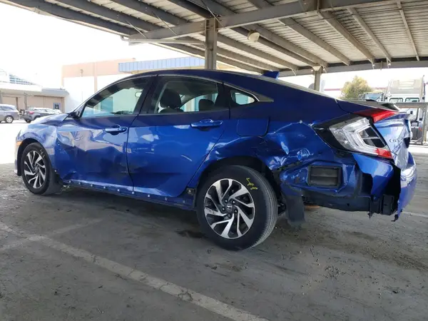 2HGFC2F7XJH565114 2018 HONDA CIVIC - Image 2