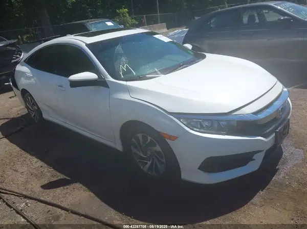 2HGFC2F7XJH567624 2018 HONDA CIVIC - Image 1