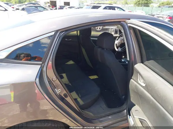 2HGFC2F7XJH571429 2018 HONDA CIVIC - Image 8