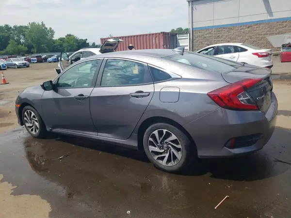 2HGFC2F7XJH579675 2018 HONDA CIVIC - Image 2
