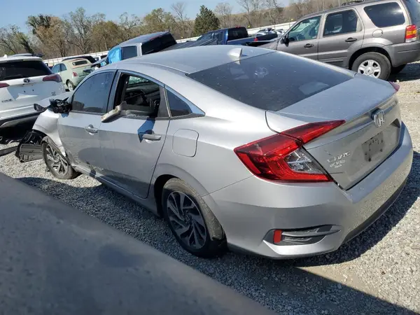 2HGFC2F7XJH592085 2018 HONDA CIVIC - Image 2