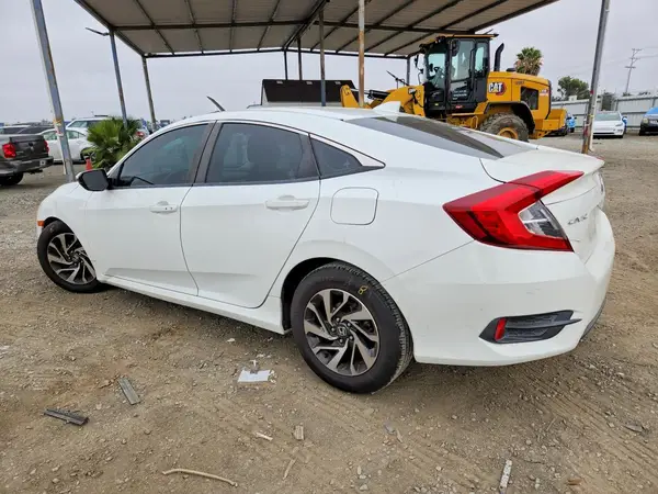 2HGFC2F80JH526119 2018 HONDA CIVIC - Image 2