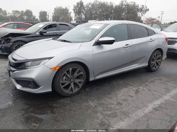 2HGFC2F80KH583566 2019 HONDA CIVIC - Image 2