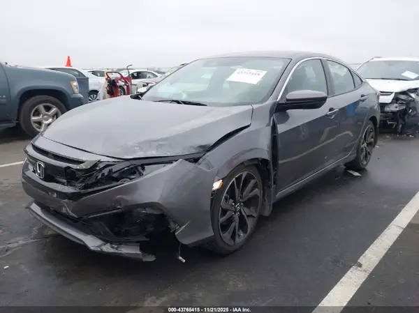 2HGFC2F80MH528070 2021 HONDA CIVIC - Image 2