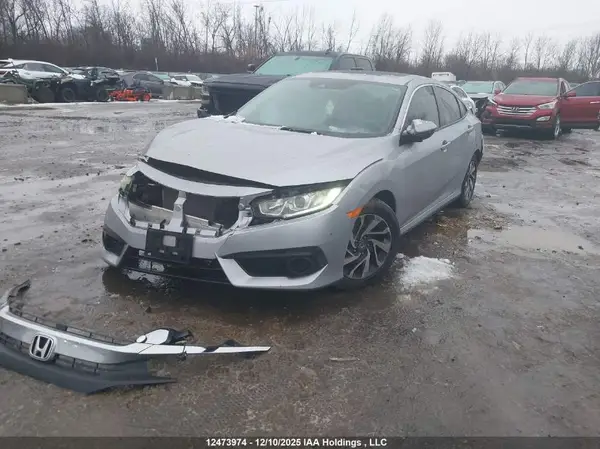 2HGFC2F81JH039835 2018 HONDA CIVIC - Image 2