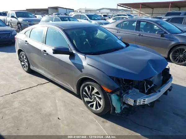 2HGFC2F81JH592744 2018 HONDA CIVIC - Image 1